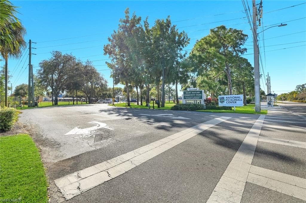 3561 Thomasson DR-20