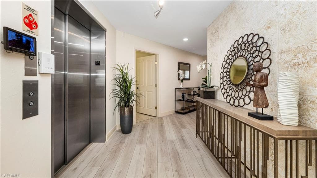 14811 Laguna DR 202-21