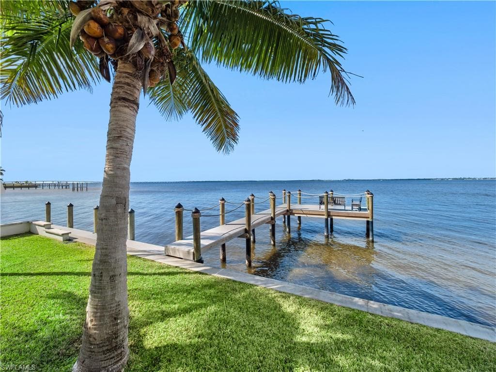 1240 Coconut DR-30