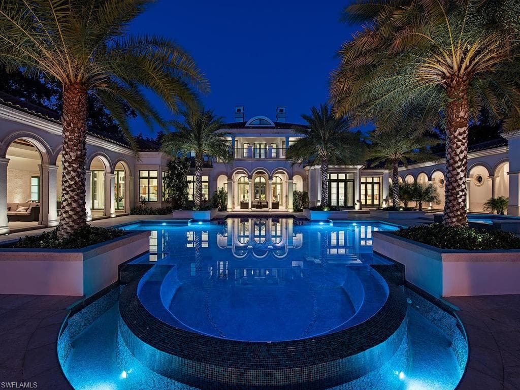 1240 Coconut DR-35