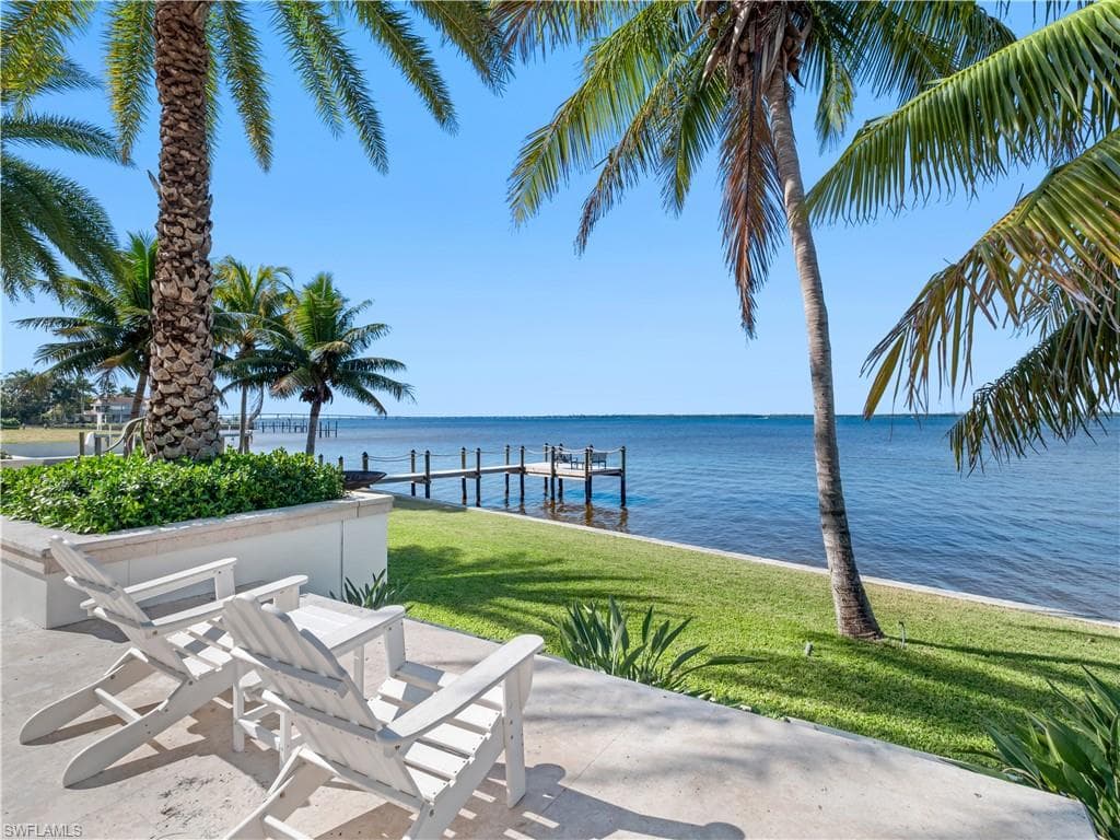 1240 Coconut DR-31