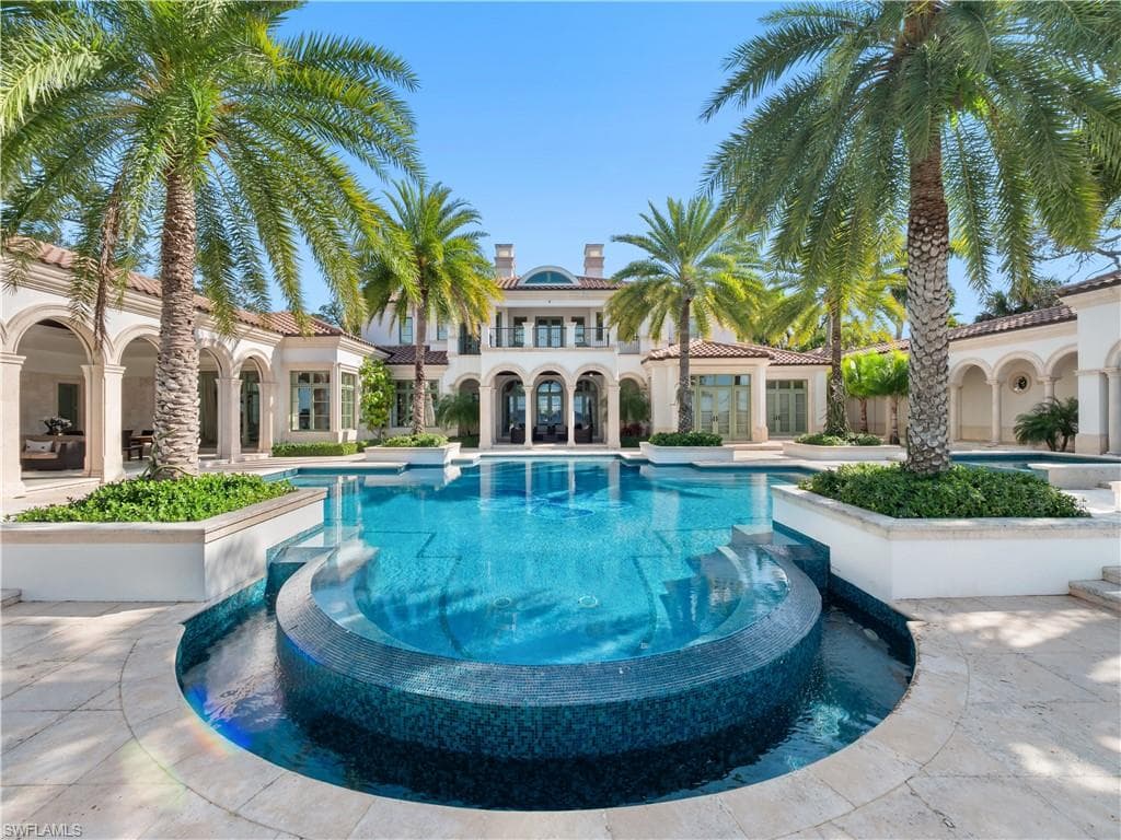 1240 Coconut DR-4