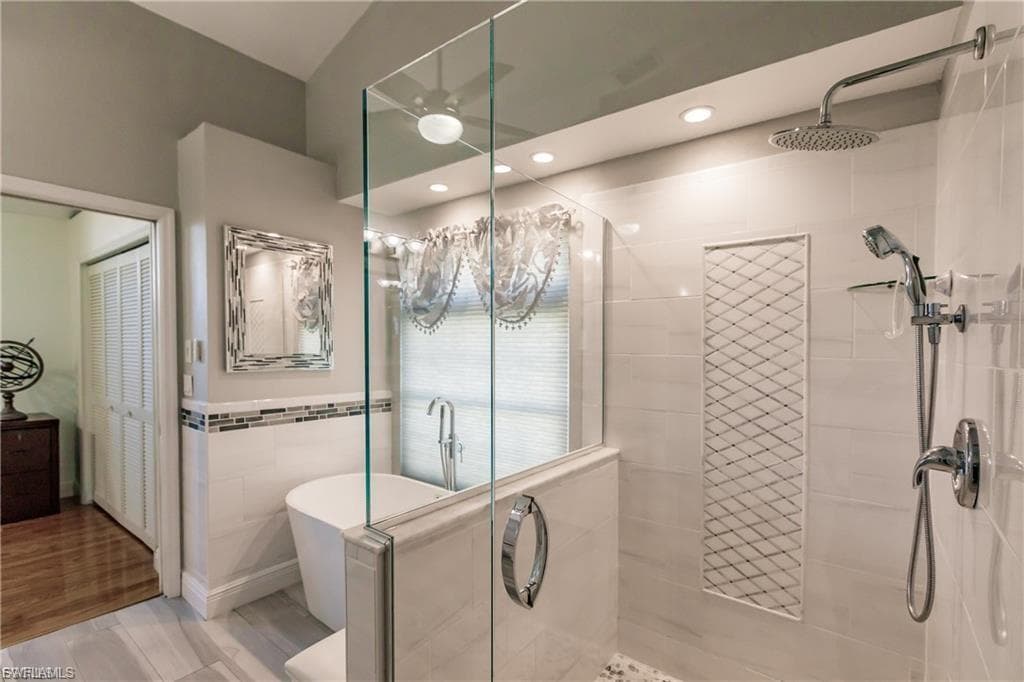 5471 Harborage DR-27