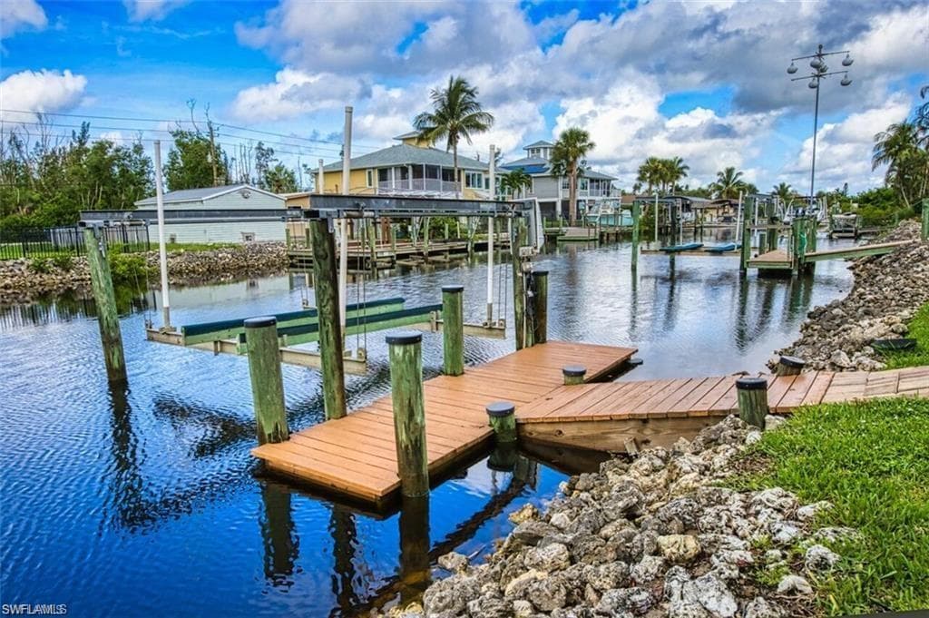 5471 Harborage DR-11