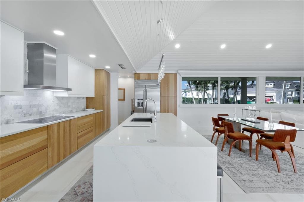 2943 Valencia WAY-12