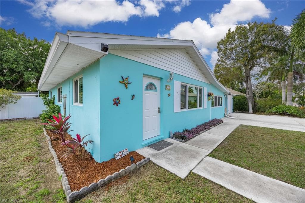 10690 Crockett ST-23