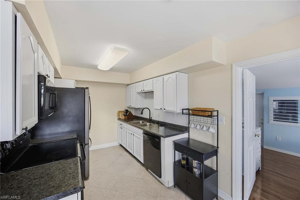 10690 Crockett ST-7
