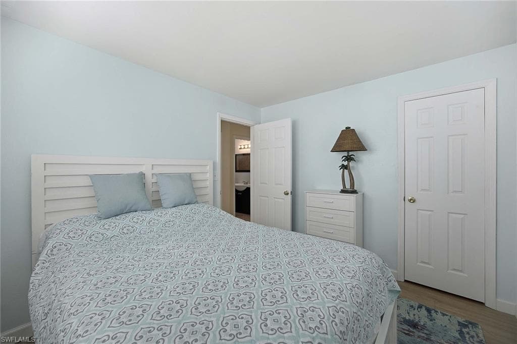 10690 Crockett ST-11