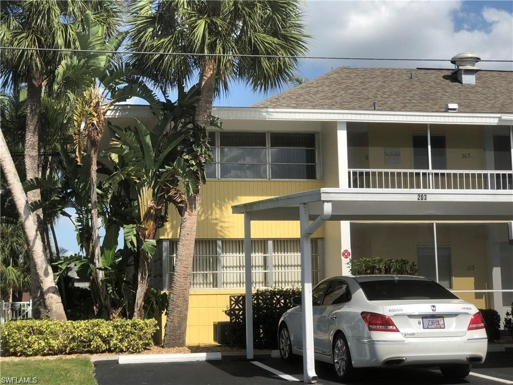 4613 SE 5th AVE 203-16