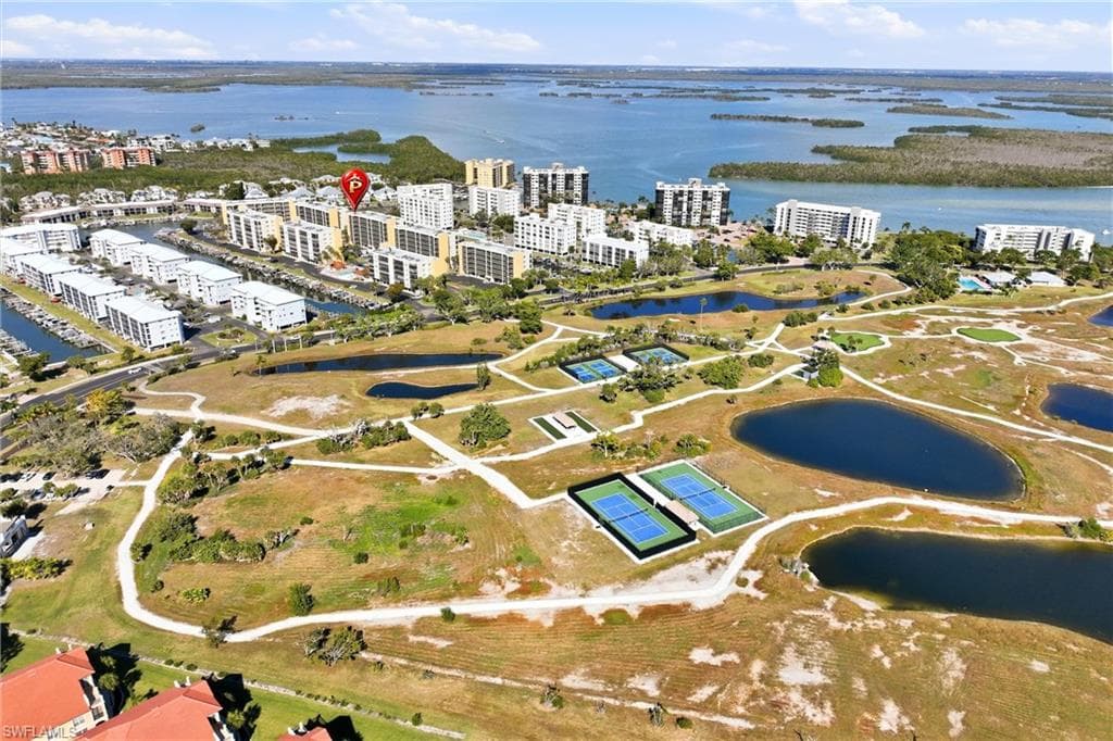 4421 Bay Beach LN 611-49