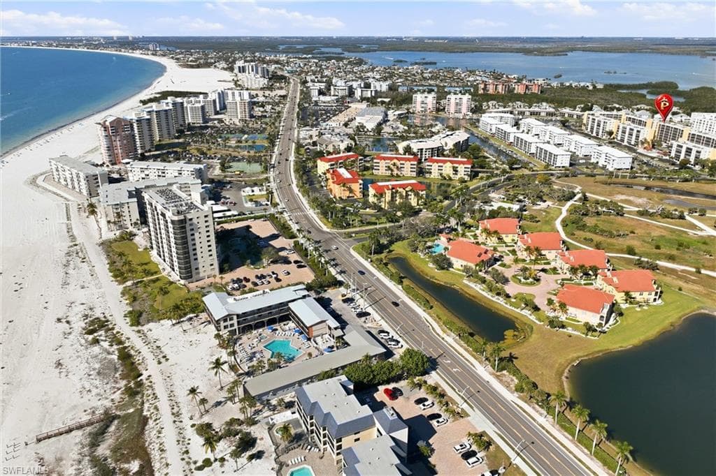 4421 Bay Beach LN 611-48
