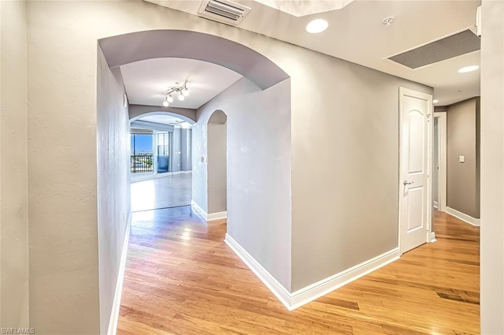 2104 W 1st ST 1004-12