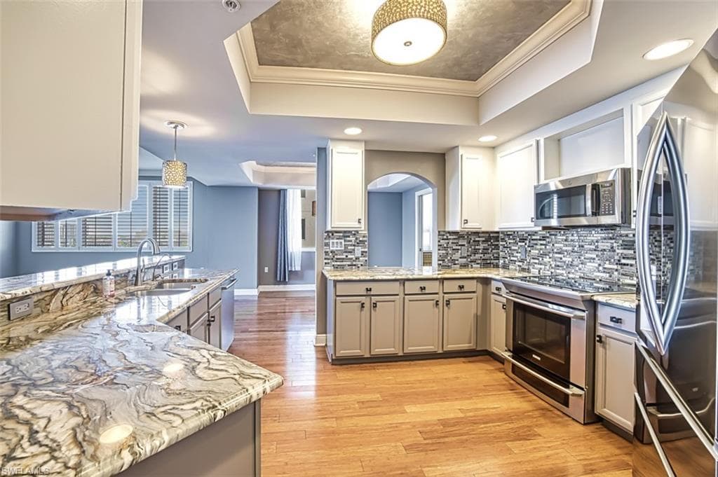 2104 W 1st ST 1004-10