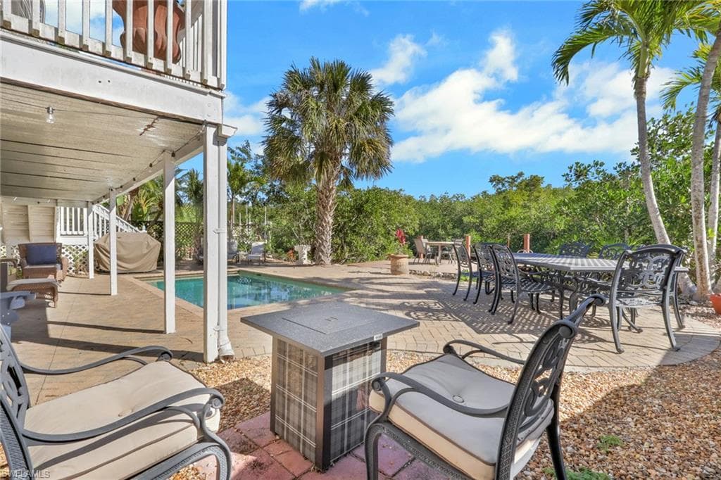 1292 Grand Canal DR-34