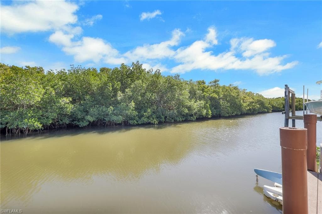 1292 Grand Canal DR-38