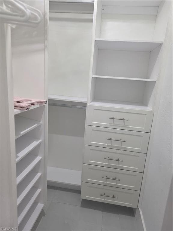 280 Lanchester CT 38-23