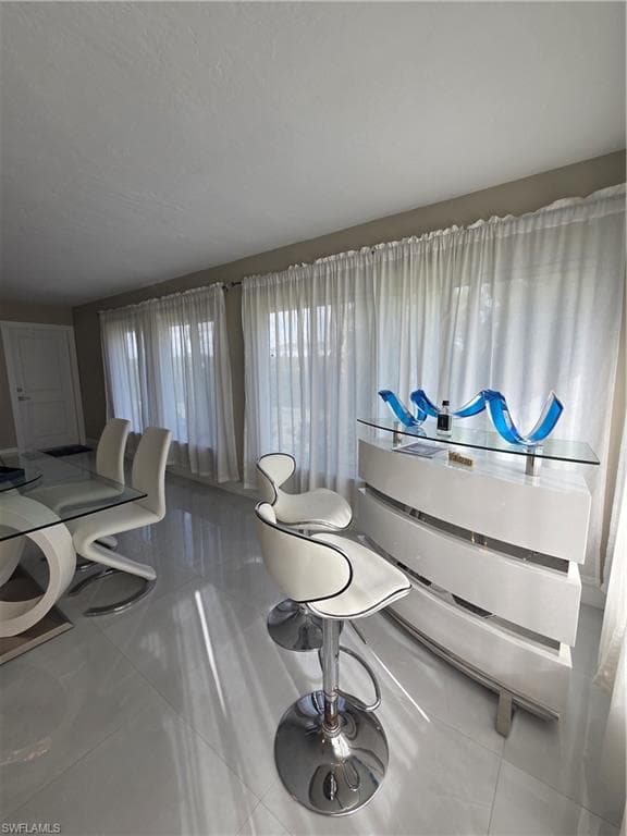 280 Lanchester CT 38-17