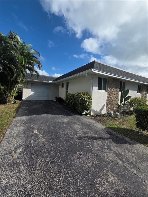 280 Lanchester CT 38-1