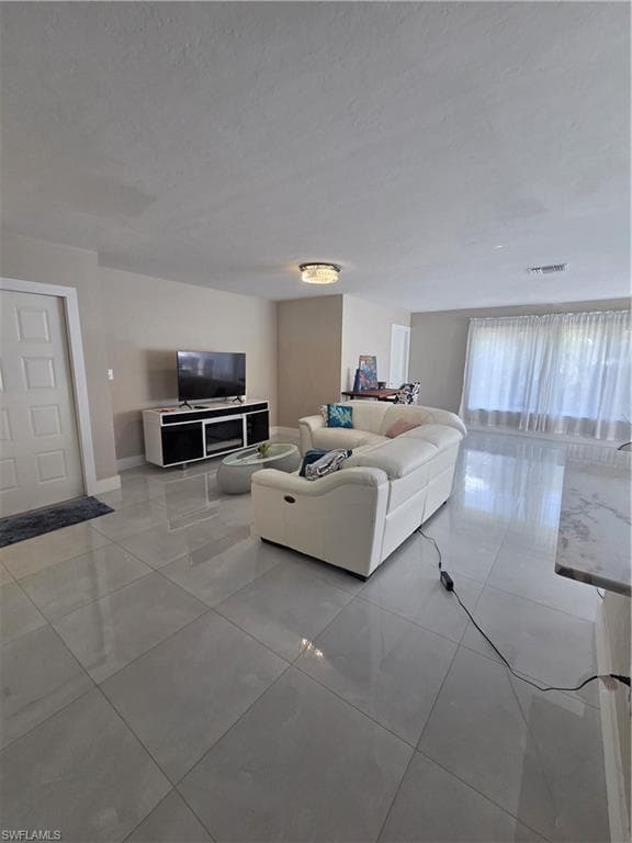 280 Lanchester CT 38-14