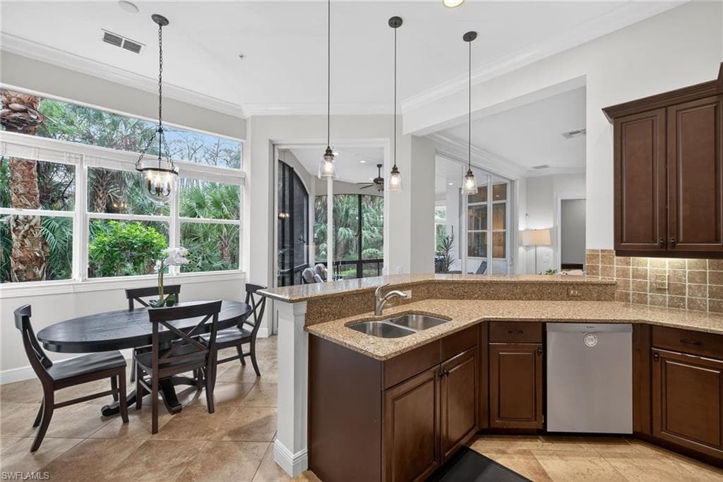 28540 Calabria CT 101-10