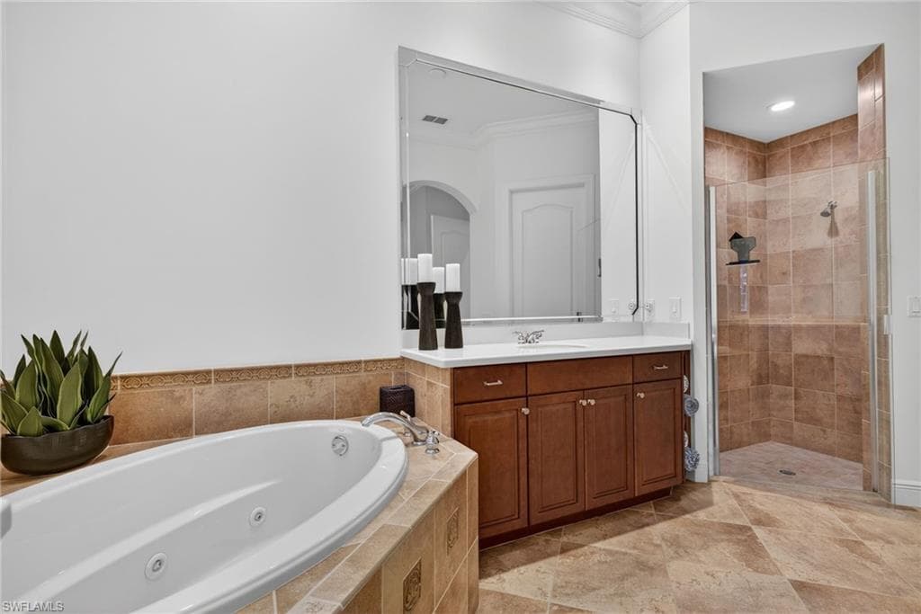 28540 Calabria CT 101-19