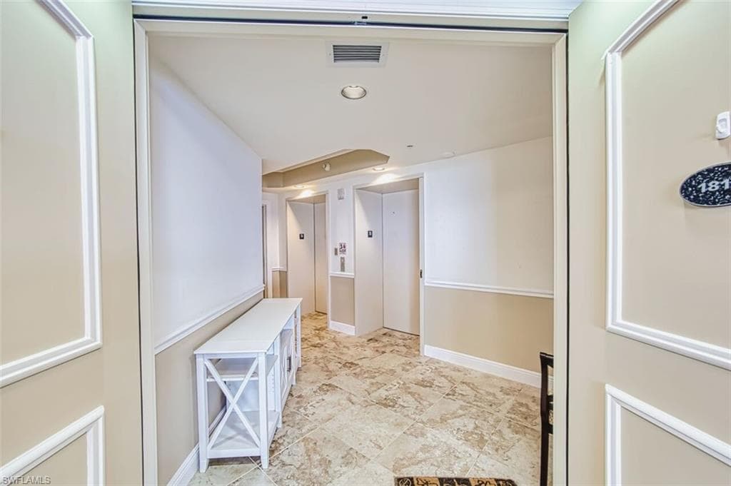 2090 W First ST 1810-6