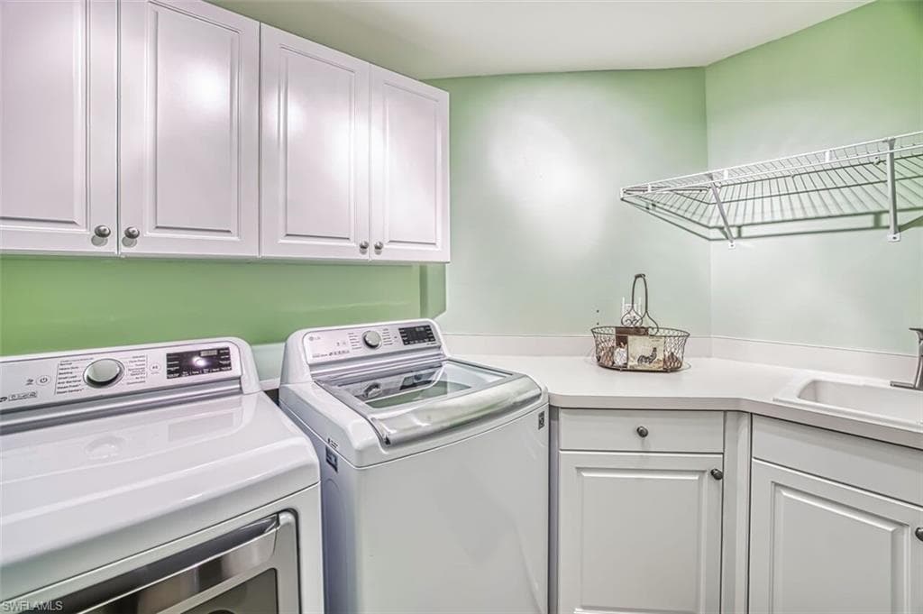 2090 W First ST 1810-32