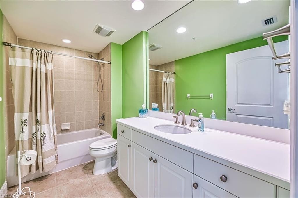 2090 W First ST 1810-30
