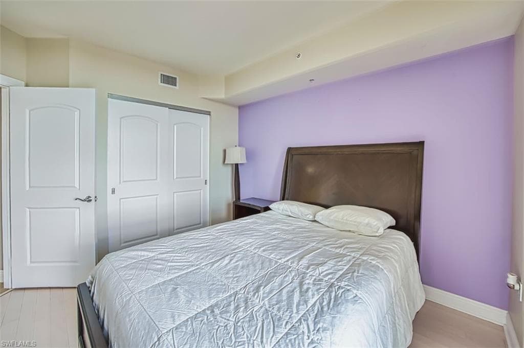 2090 W First ST 1810-29