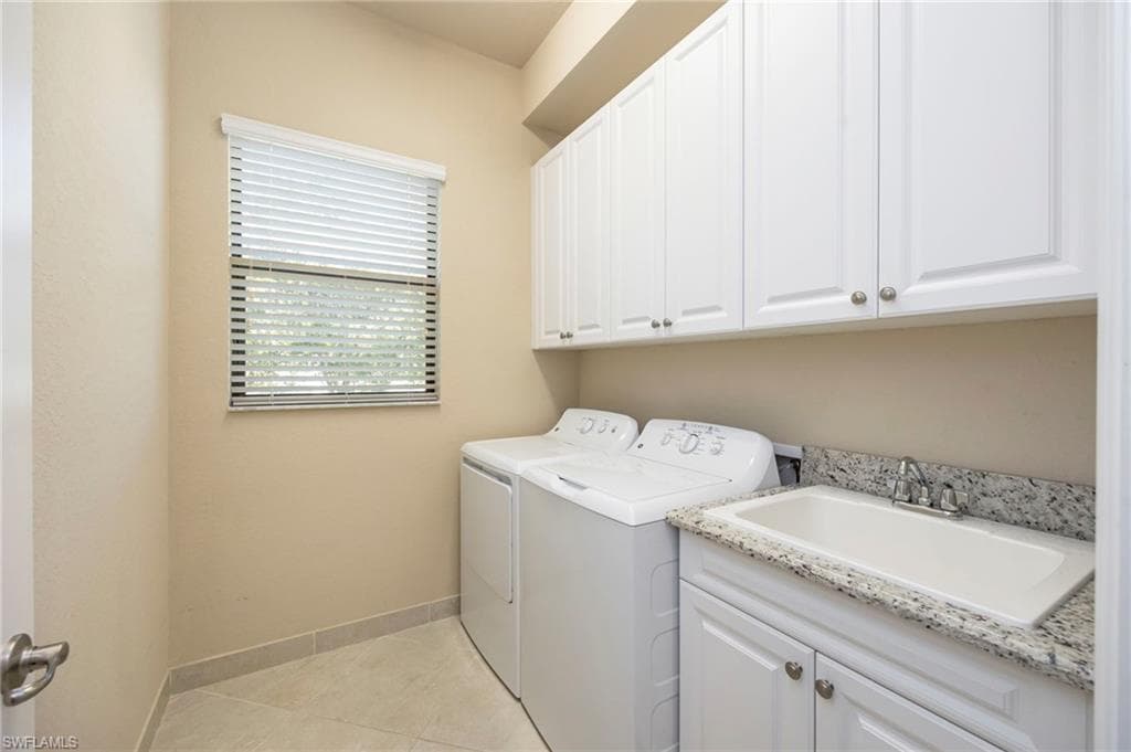 13315 Silktail DR-22