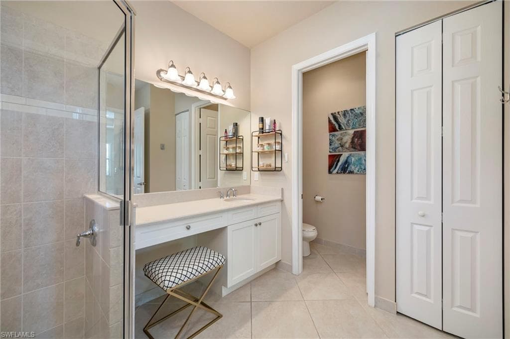 13315 Silktail DR-18