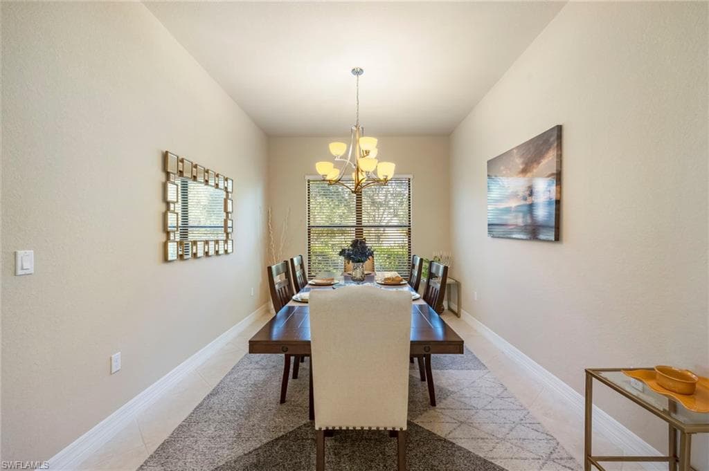 13315 Silktail DR-11