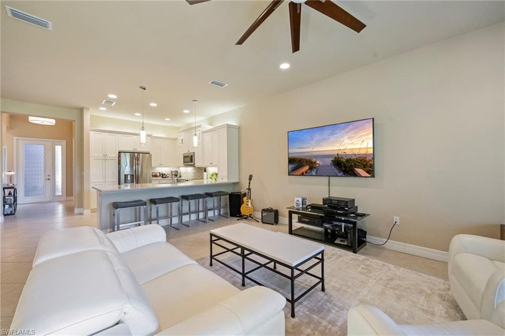 13315 Silktail DR-8