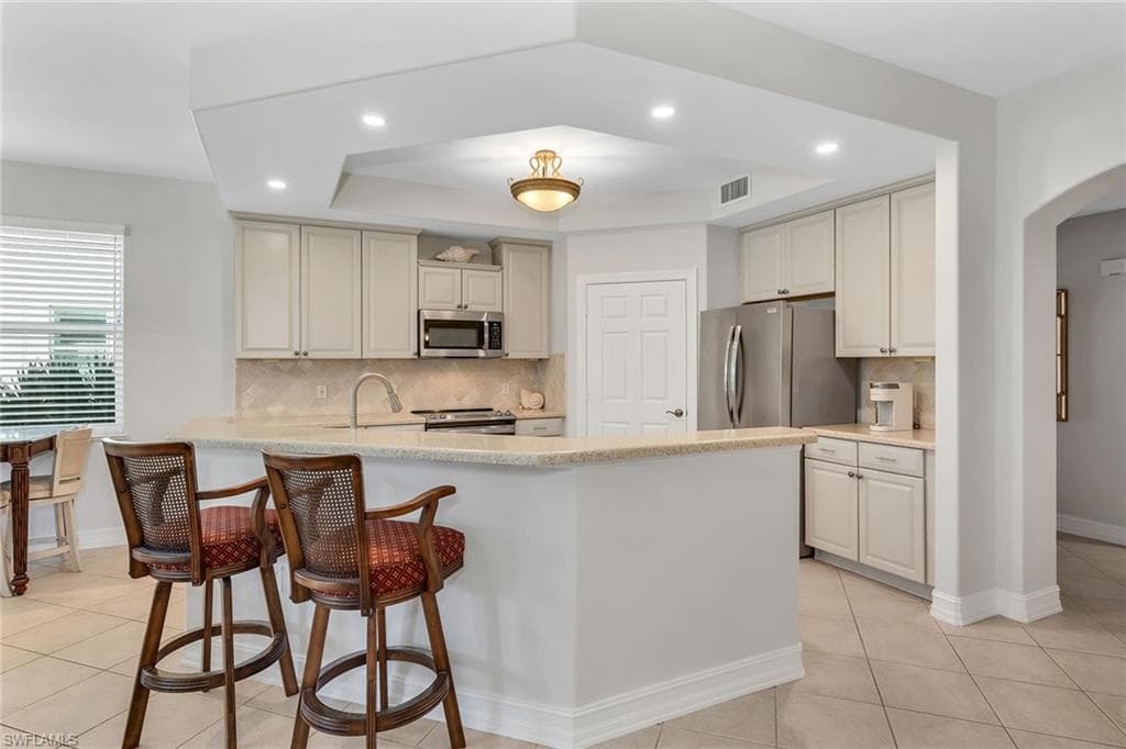 1285 Rialto WAY 102-9