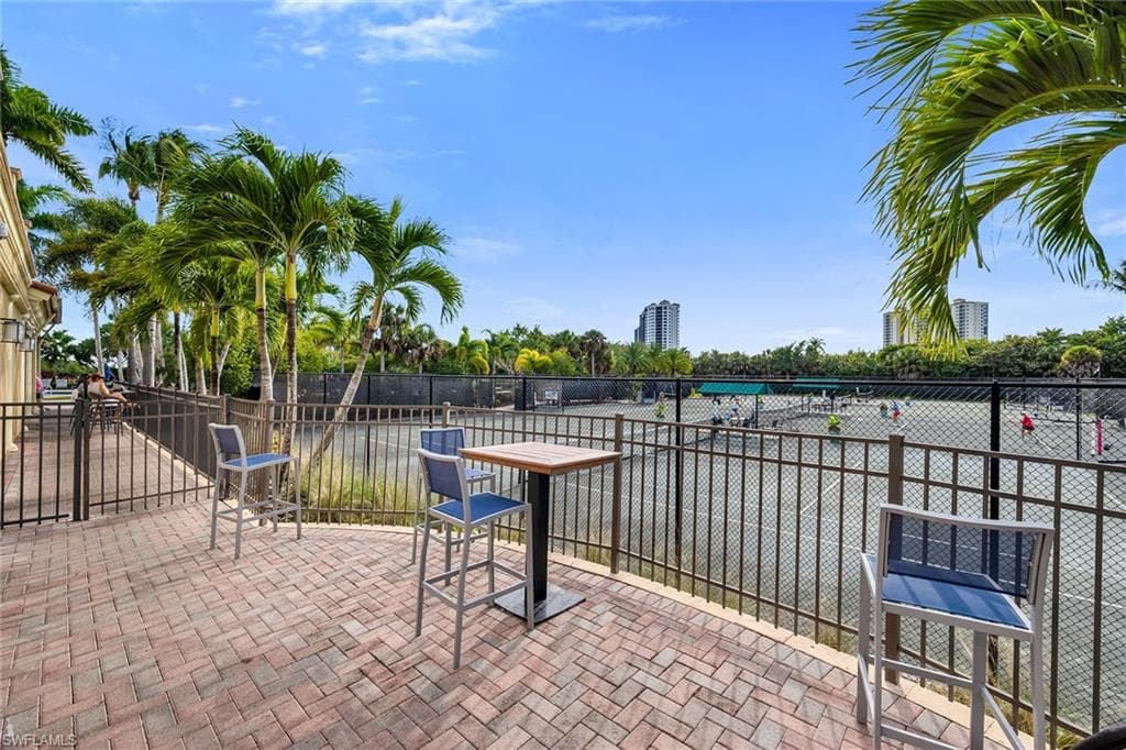 1285 Rialto WAY 102-34
