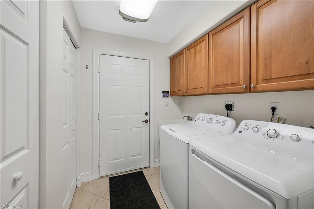 1285 Rialto WAY 102-25