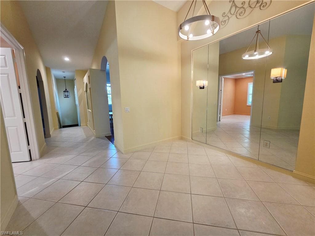 6775 Huntington Lakes CIR 202-33