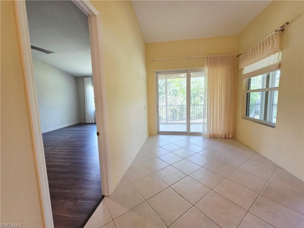 6775 Huntington Lakes CIR 202-18