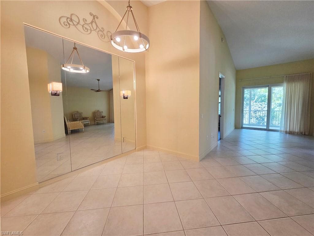 6775 Huntington Lakes CIR 202-25