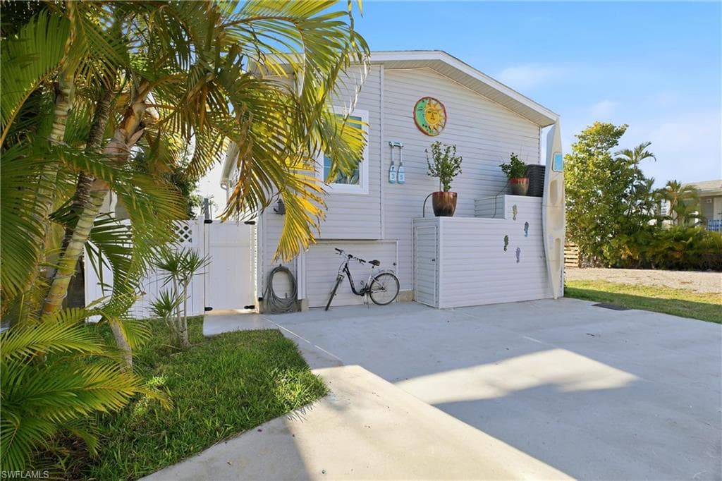 35 Emily LN-3