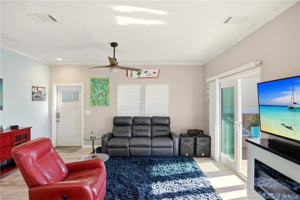 35 Emily LN-9