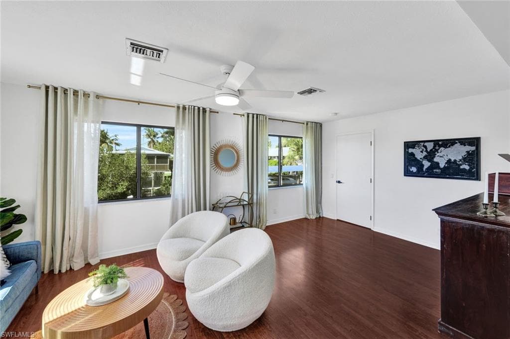 1285 Grand Canal DR-16