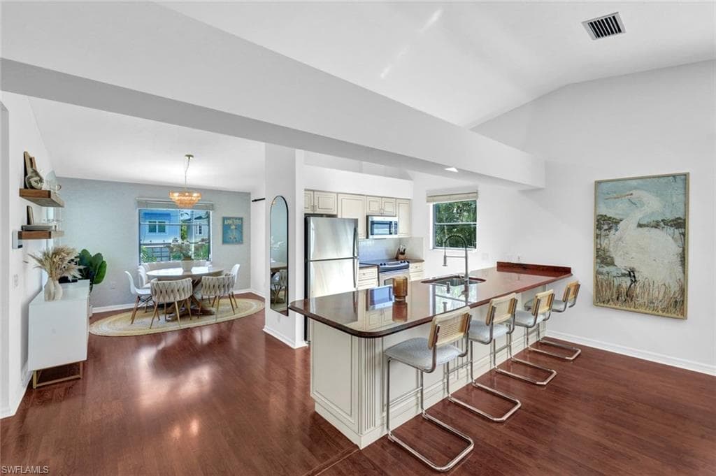 1285 Grand Canal DR-9