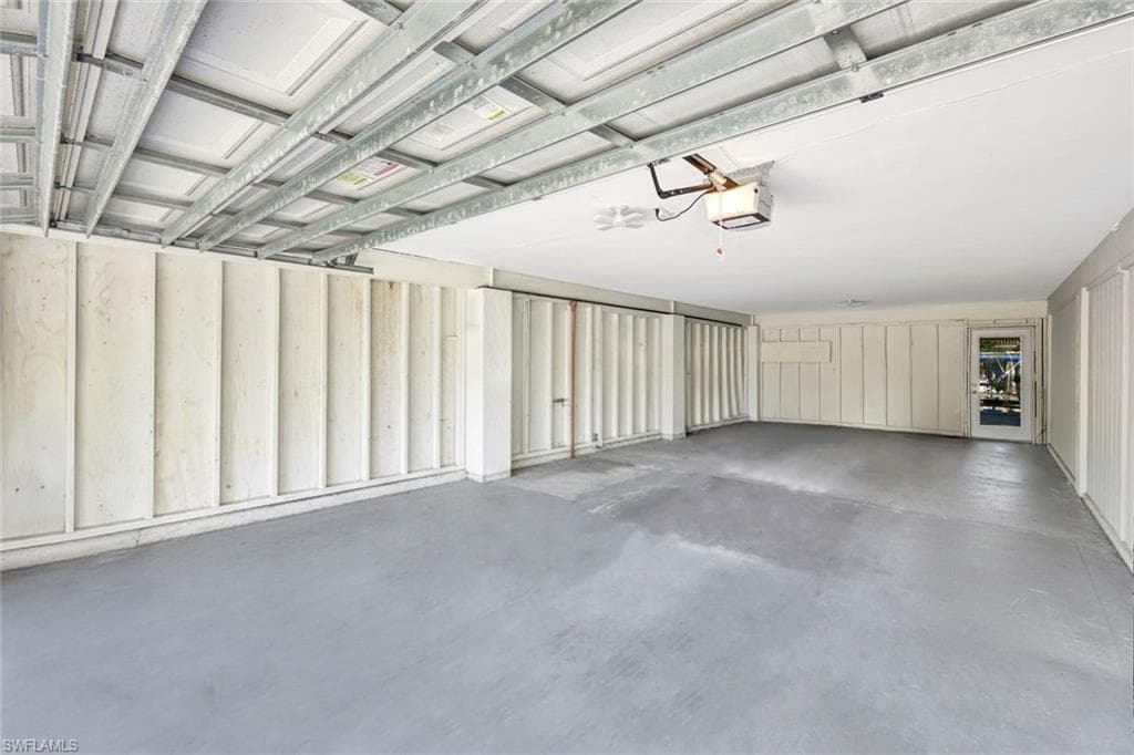 1285 Grand Canal DR-30
