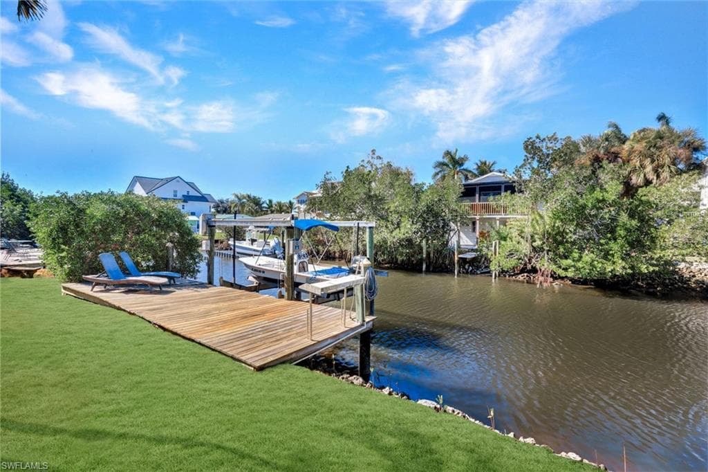 1285 Grand Canal DR-38