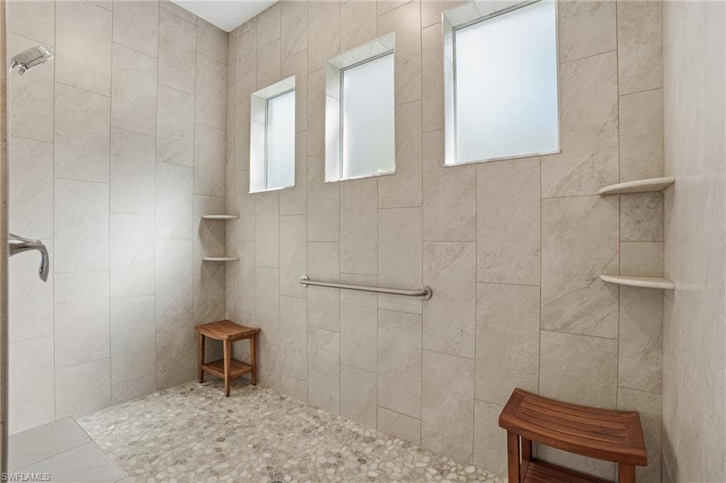 3707 5th AVE SW-22