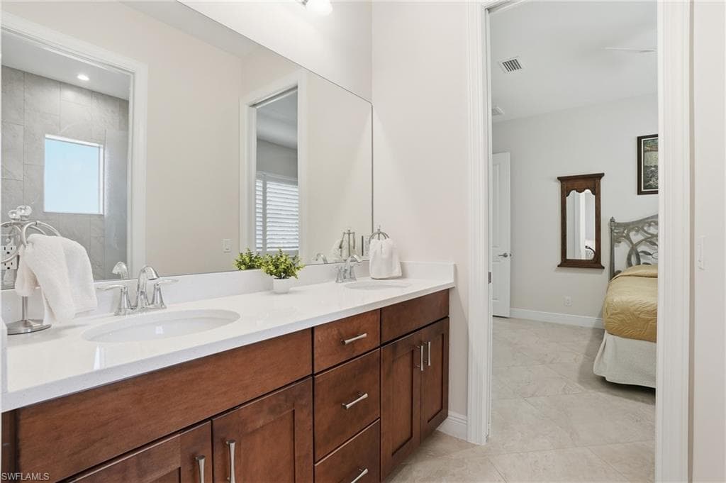 3707 5th AVE SW-24