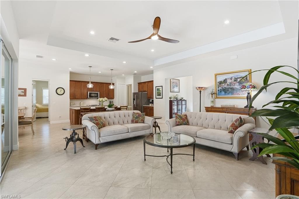 3707 5th AVE SW-11