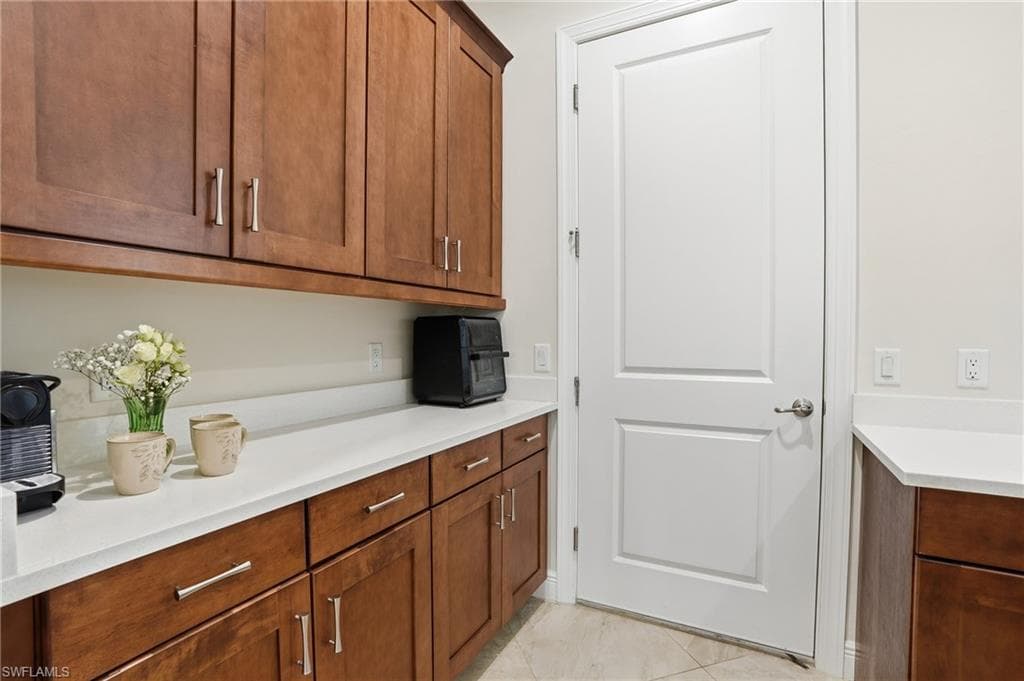 3707 5th AVE SW-8