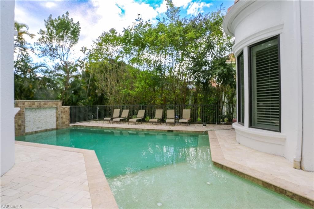 1412 Hemingway PL-6